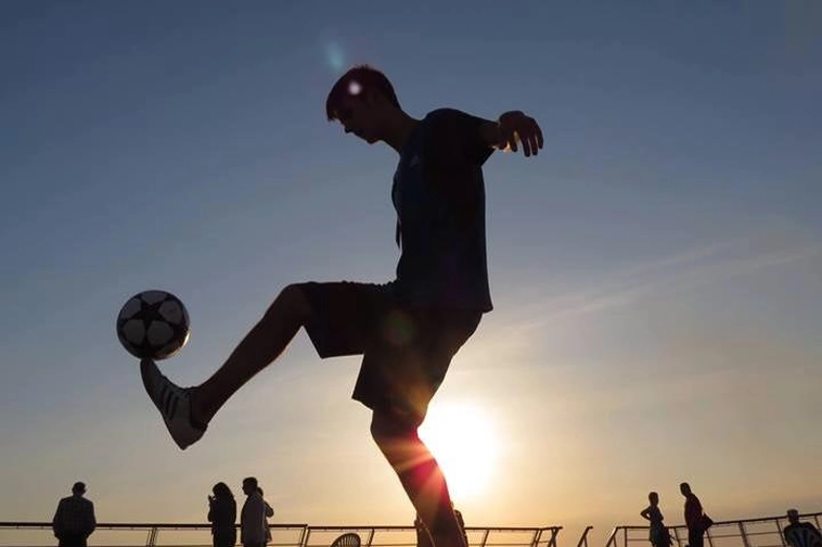 Khám Phá Kỹ Thuật Bóng Đá Đường Phố Cùng Keovip.Blog